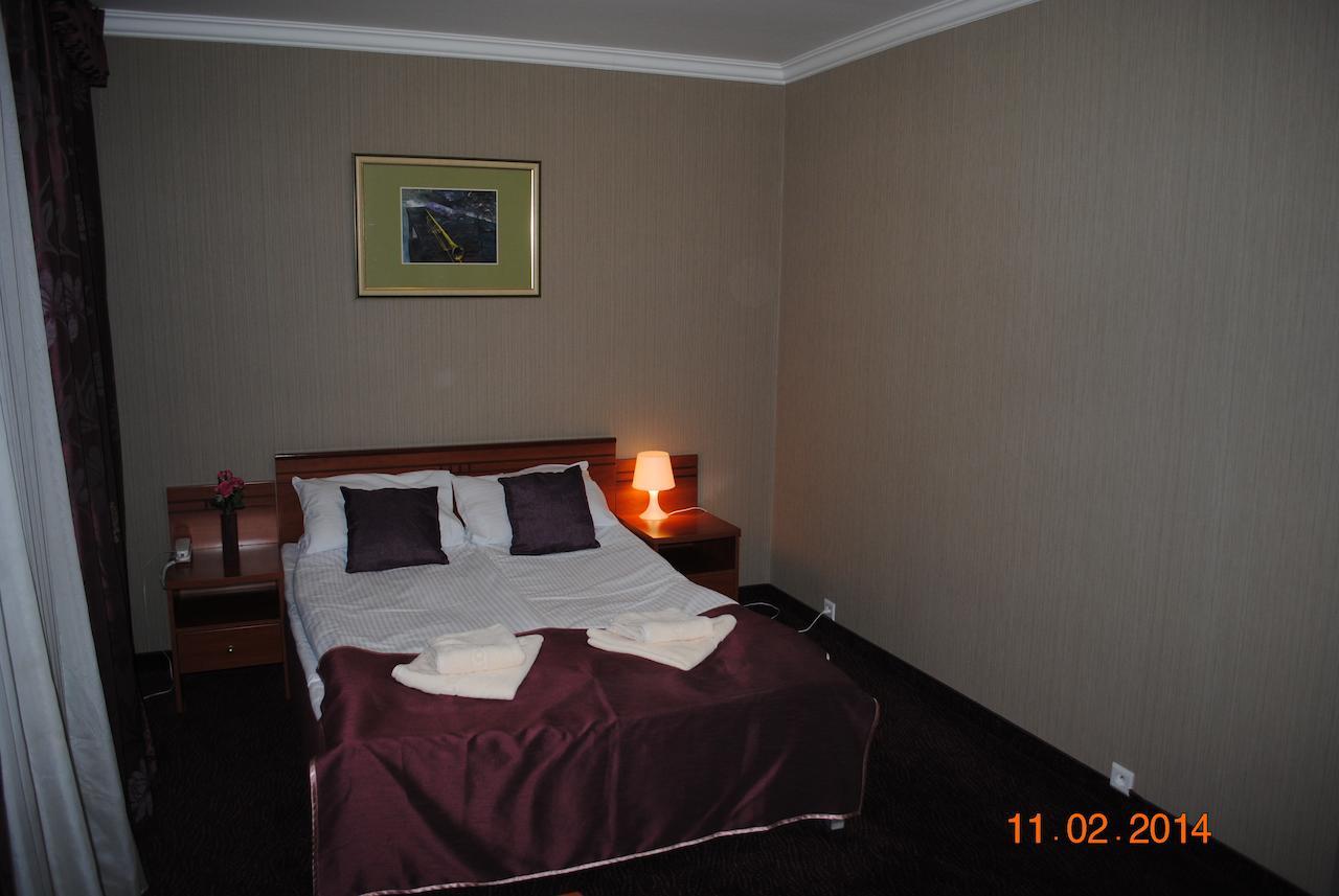 Hotel Zloty Mlyn Polichno Exterior foto